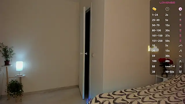 Snapshot of DanaCandy chatting on September 23, 2025, 9:44 pm DanaCandy online show from September 23, 2025, 9:44 pm