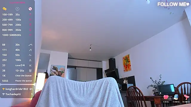 MilkyDana online show from March 27, 2026, 8:11 am