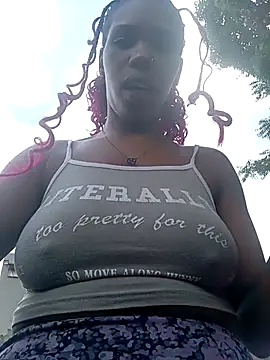 GoldSnowXxX online show from November 21, 2025, 12:48 pm