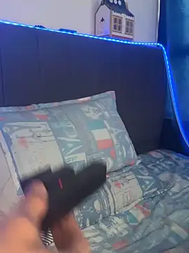 Snapshot of Davidkarr chatting on October 26, 2025, 8:09 pm Davidkarr online show from October 26, 2025, 8:09 pm