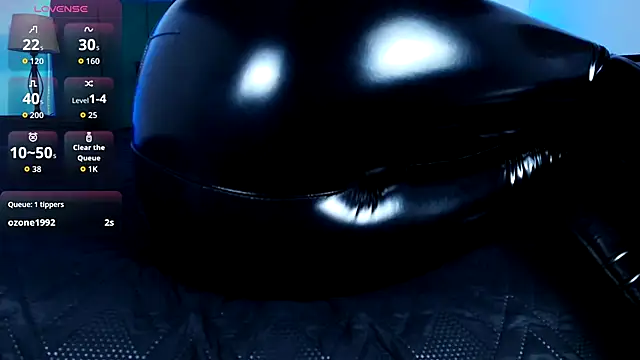 Alisse Moore online show from October 4, 2025, 12:39 pm