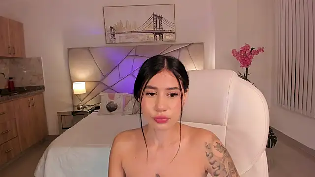 miranda crawfor online show from March 3, 2026, 5:25 am