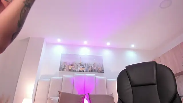 Snapshot of miranda_crawfor chatting on October 5, 2025, 4:03 am miranda crawfor online show from October 5, 2025, 4:03 am