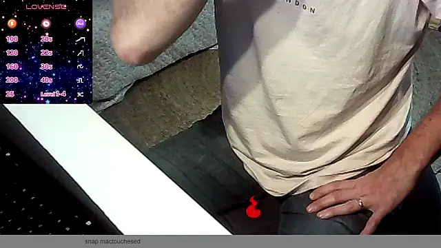 Snapshot of french_male_whore@xh chatting on September 20, 2025, 11:04 am french male whorexh online show from September 20, 2025, 11:04 am