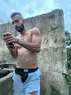 Snapshot of Jacksonfranco chatting on November 28, 2025, 10:32 pm Jacksonfranco online show from November 28, 2025, 10:32 pm