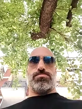 Snapshot of Bohhhhrm chatting on May 9, 2026, 2:53 pm Bohhhhrm online show from May 9, 2026, 2:53 pm