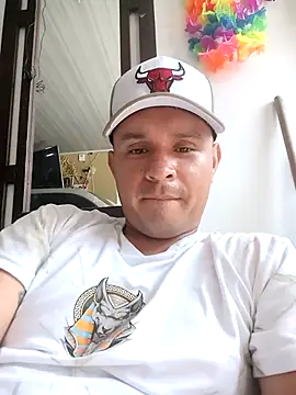 Snapshot of Cartas9 chatting on February 26, 2026, 3:23 pm Cartas9 online show from February 26, 2026, 3:23 pm