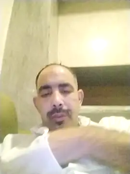 Snapshot of salimbasha chatting on February 5, 2026, 10:05 pm salimbasha online show from February 5, 2026, 10:05 pm