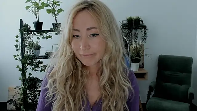 AstraMonroe online show from March 14, 2026, 10:10 am