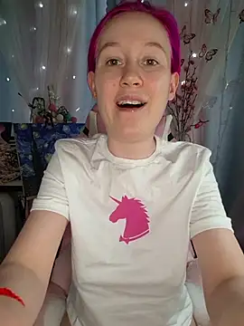 Snapshot of Fuzzy_Unicorn chatting on May 6, 2026, 10:52 am Fuzzy Unicorn online show from May 6, 2026, 10:52 am