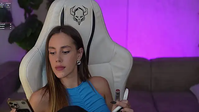 Snapshot of Iliyana_Sweet chatting on October 1, 2025, 6:34 pm Iliyana Sweet online show from October 1, 2025, 6:34 pm