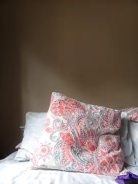 Snapshot of BlamedSimple chatting on December 15, 2025, 9:26 am BlamedSimple online show from December 15, 2025, 9:26 am