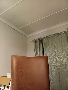 Snapshot of BlamedSimple chatting on December 16, 2025, 10:36 pm BlamedSimple online show from December 16, 2025, 10:36 pm