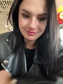 Snapshot of MiraReach chatting on September 10, 2025, 3:27 am MiraReach online show from September 10, 2025, 3:27 am