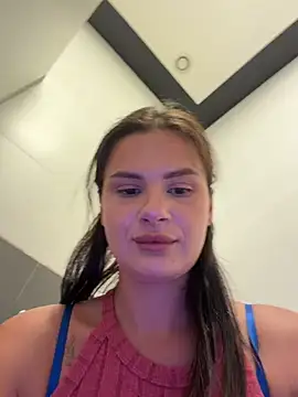 Snapshot of MiraReach chatting on July 7, 2026, 6:47 am MiraReach online show from July 7, 2026, 6:47 am