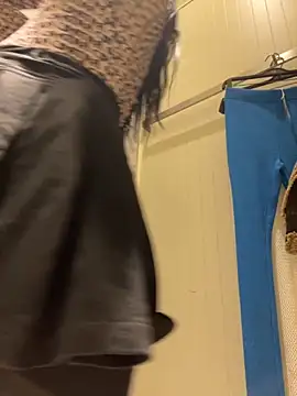 Snapshot of MiraReach chatting on October 9, 2025, 3:29 am MiraReach online show from October 9, 2025, 3:29 am