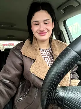 Snapshot of MiraReach chatting on October 27, 2025, 2:01 am MiraReach online show from October 27, 2025, 2:01 am