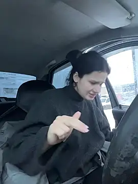 Snapshot of MiraReach chatting on November 24, 2025, 2:33 am MiraReach online show from November 24, 2025, 2:33 am