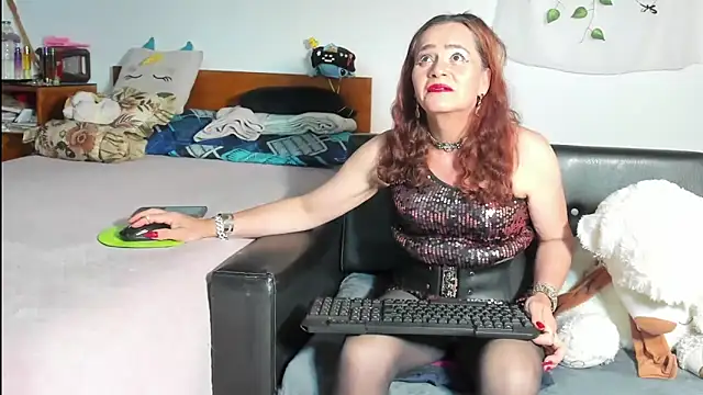 Mishell Bons online show from March 6, 2026, 8:37 pm