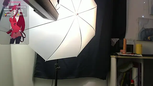 Snapshot of Mishell_Bons chatting on November 21, 2025, 6:40 pm Mishell Bons online show from November 21, 2025, 6:40 pm