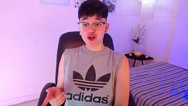 Snapshot of jeroharper chatting on September 25, 2025, 2:45 pm jeroharper online show from September 25, 2025, 2:45 pm