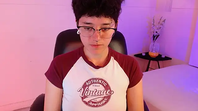 Snapshot of jeroharper chatting on November 7, 2025, 4:00 pm jeroharper online show from November 7, 2025, 4:00 pm