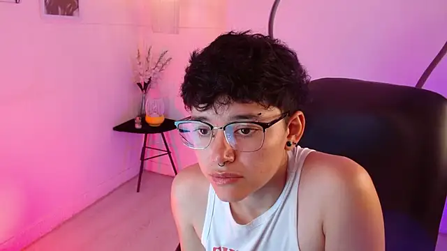 Snapshot of jeroharper chatting on December 5, 2025, 4:05 pm jeroharper online show from December 5, 2025, 4:05 pm