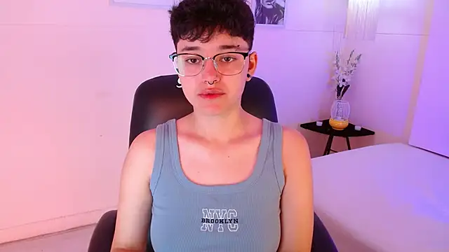 Snapshot of jeroharper chatting on October 3, 2025, 3:13 pm jeroharper online show from October 3, 2025, 3:13 pm