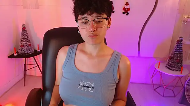 Snapshot of jeroharper chatting on December 15, 2025, 3:40 pm jeroharper online show from December 15, 2025, 3:40 pm