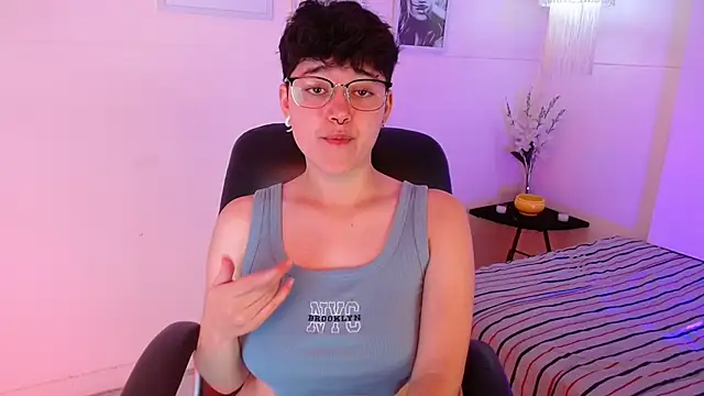 Snapshot of jeroharper chatting on September 12, 2025, 2:50 pm jeroharper online show from September 12, 2025, 2:50 pm