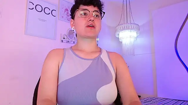 Snapshot of jeroharper chatting on September 10, 2025, 3:11 pm jeroharper online show from September 10, 2025, 3:11 pm