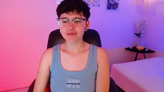 Snapshot of jeroharper chatting on November 24, 2025, 3:34 pm jeroharper online show from November 24, 2025, 3:34 pm