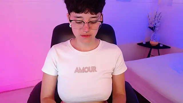 Snapshot of jeroharper chatting on November 22, 2025, 10:19 pm jeroharper online show from November 22, 2025, 10:19 pm