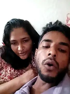 Snapshot of Hotty-couple063 chatting on September 11, 2025, 11:32 am Hotty-couple063 online show from September 11, 2025, 11:32 am