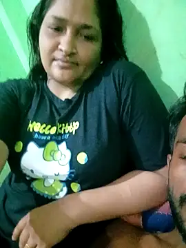 Snapshot of Hotty-couple063 chatting on September 25, 2025, 5:41 pm Hotty-couple063 online show from September 25, 2025, 5:41 pm