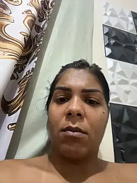 DiamanteNegro- online show from February 19, 2026, 8:28 pm