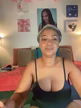 skarlleth 11 online show from January 13, 2026, 2:10 pm