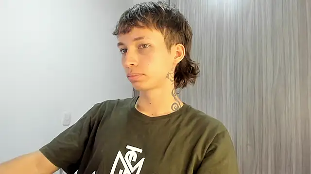 Snapshot of spacehumanz chatting on March 22, 2026, 8:32 pm spacehumanz online show from March 22, 2026, 8:32 pm