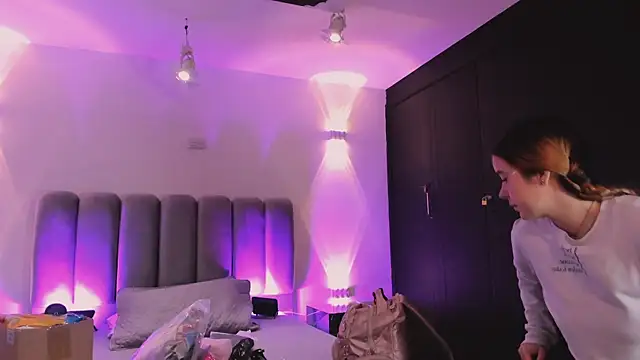 AlliceLover online show from October 3, 2025, 11:56 am