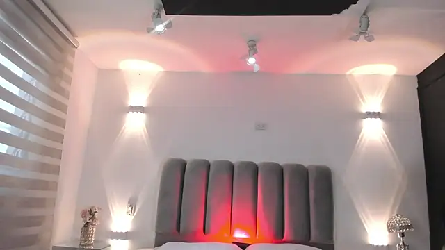 Snapshot of AlliceLover chatting on April 8, 2026, 12:06 pm AlliceLover online show from April 8, 2026, 12:06 pm