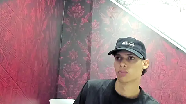 Ian1  online show from November 17, 2025, 12:31 pm