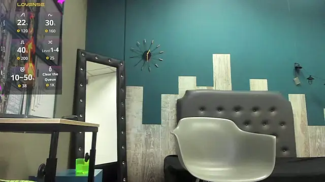 Ian1  online show from September 25, 2025, 11:16 am