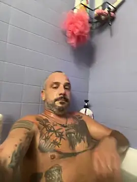 tattedNitalian online show from December 3, 2025, 2:12 am