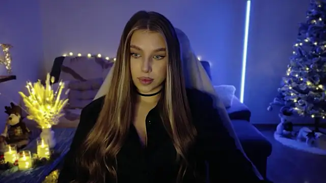 Snapshot of Emma_candyyy chatting on November 30, 2025, 2:40 pm Emma candyyy online show from November 30, 2025, 2:40 pm