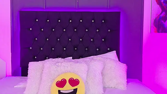 Snapshot of Billie_Eilish chatting on September 9, 2025, 9:02 pm Billie Eilish online show from September 9, 2025, 9:02 pm
