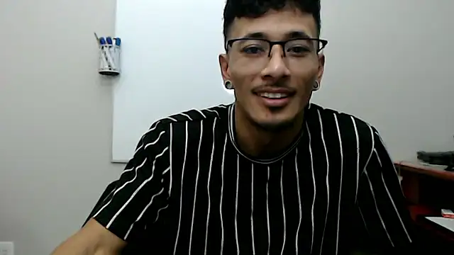 Snapshot of tanjir020 chatting on February 12, 2026, 8:14 am tanjir020 online show from February 12, 2026, 8:14 am