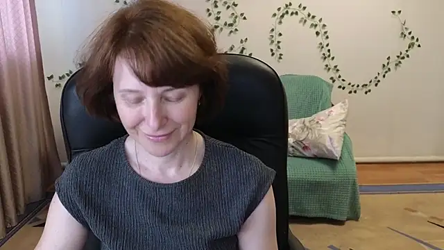 Lia Tito online show from May 25, 2026, 1:32 pm