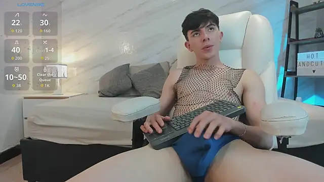 Snapshot of mathias_saenz chatting on January 6, 2026, 8:02 pm mathias saenz online show from January 6, 2026, 8:02 pm