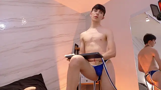 Snapshot of mathias_saenz chatting on February 18, 2026, 7:32 pm mathias saenz online show from February 18, 2026, 7:32 pm