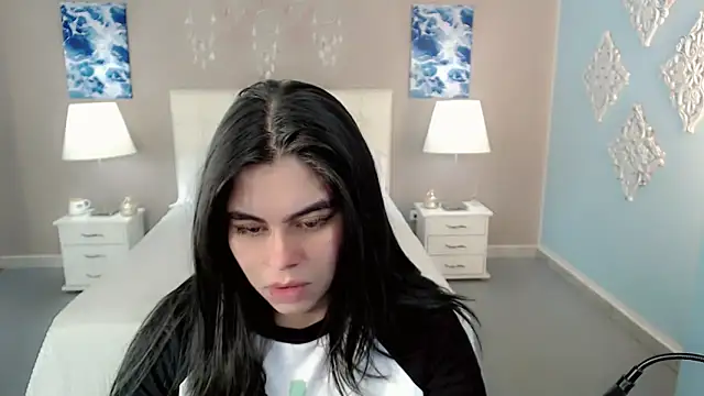 Snapshot of maddissonivanova chatting on October 10, 2025, 7:15 pm maddissonivanova online show from October 10, 2025, 7:15 pm